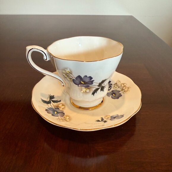 Royal Grafton English Tea Cup and Saucer Set - Purple-Grey Flowers - Picture 2 of 5